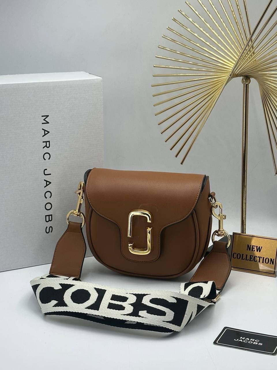 Marc Jacobs The messenger saddle leather bag