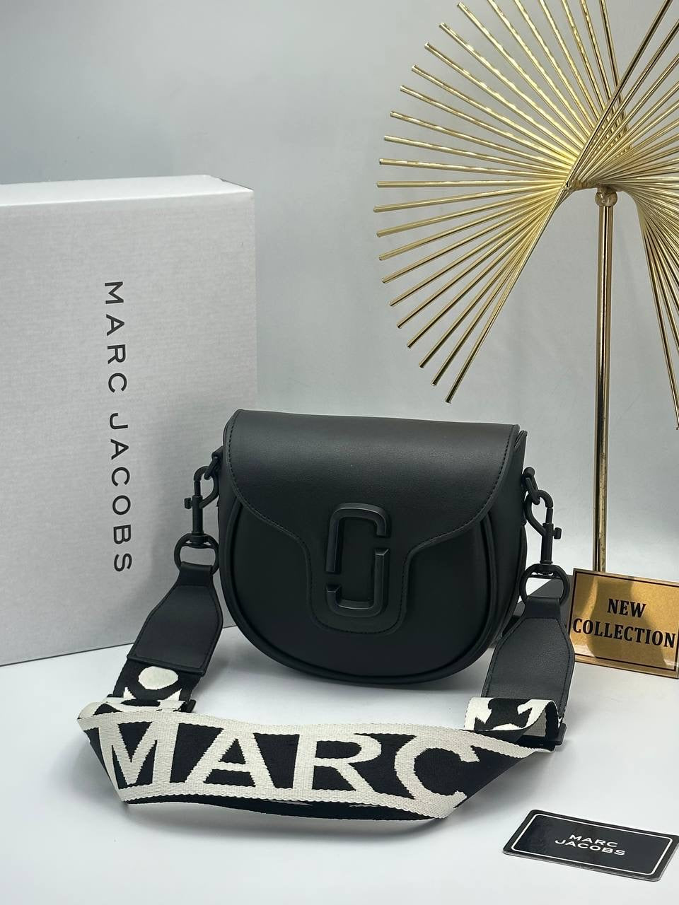 Marc Jacobs The messenger saddle leather bag