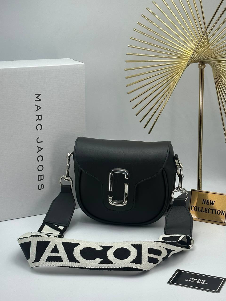 Marc Jacobs The messenger saddle leather bag